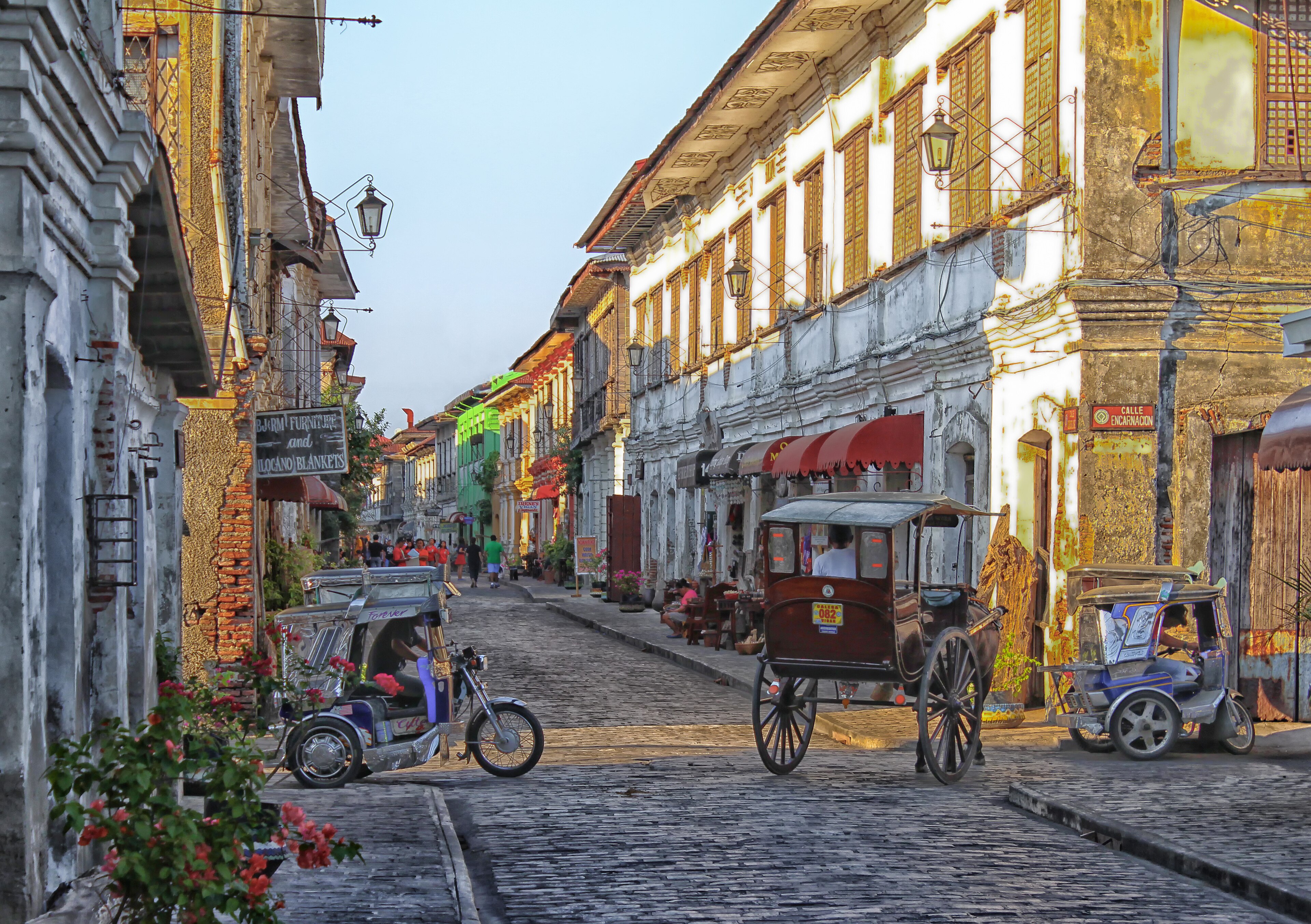 Spanish colonial architecture along Calle Crisologo, Vigan